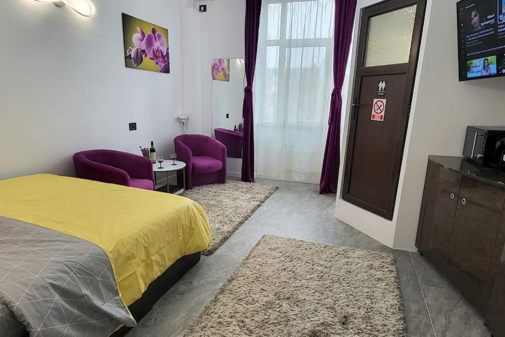 Garsoniera Centru Vechi English Park Craiova Luaran gambar