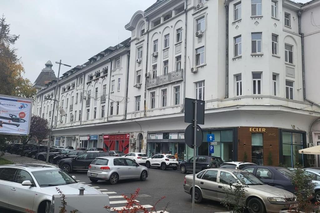 Garsoniera Centru Vechi English Park Craiova Luaran gambar
